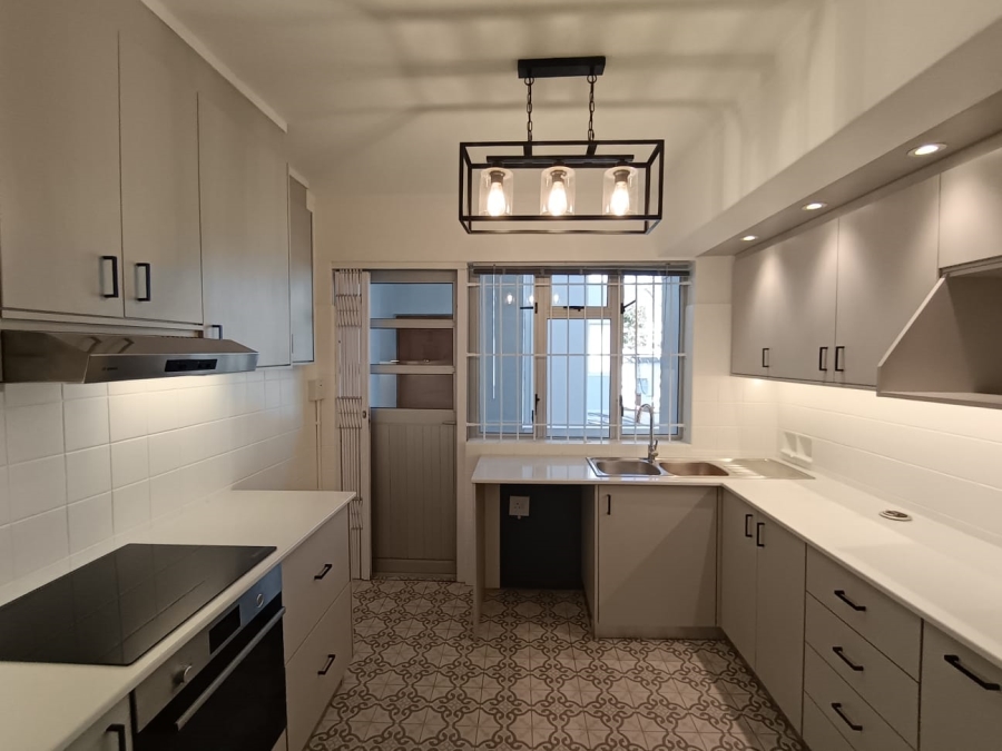 To Let 3 Bedroom Property for Rent in Claremont Western Cape